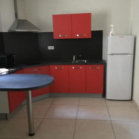 Appartement Calme Centre Ville Historique Ussel  Bagian luar foto